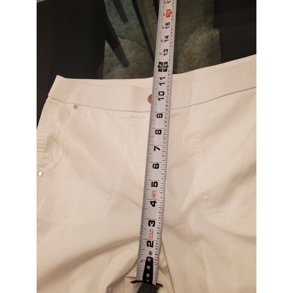 Chico's Women's White Slash Pockets Flat Front Straight Leg Cargo Pants 00 (2) - Picture 11 of 12